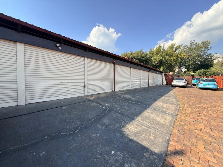 2 Bedroom Property for Sale in Windsor East Gauteng