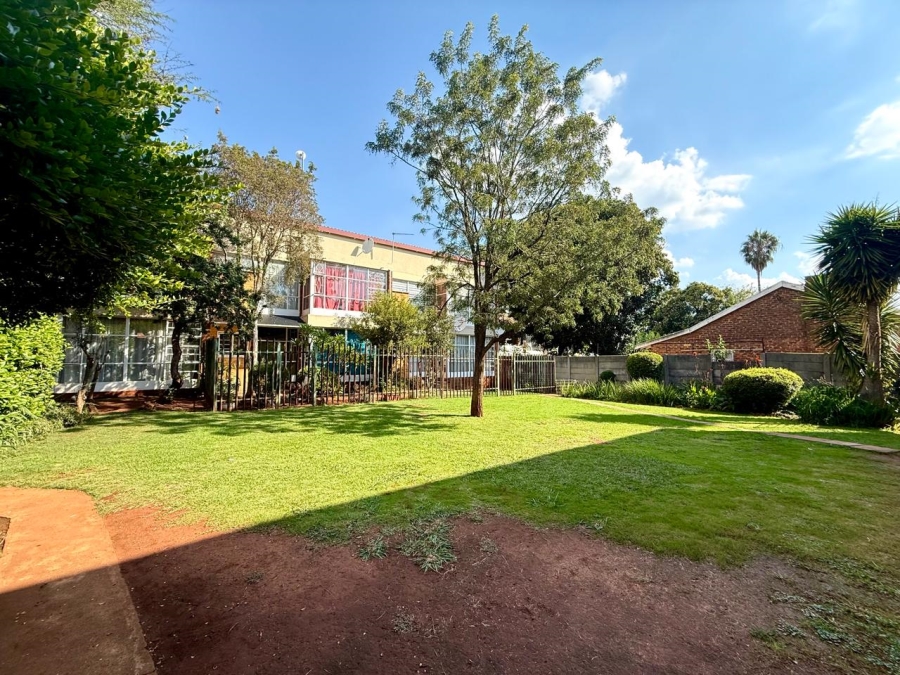 2 Bedroom Property for Sale in Windsor East Gauteng