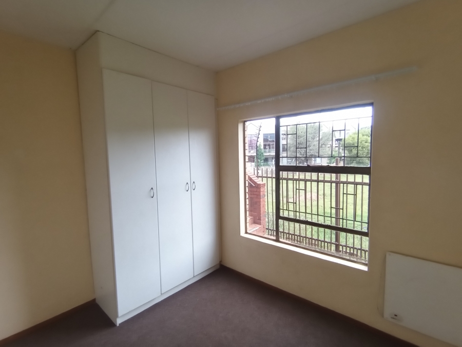 To Let 2 Bedroom Property for Rent in Sugar Bush Estate Gauteng