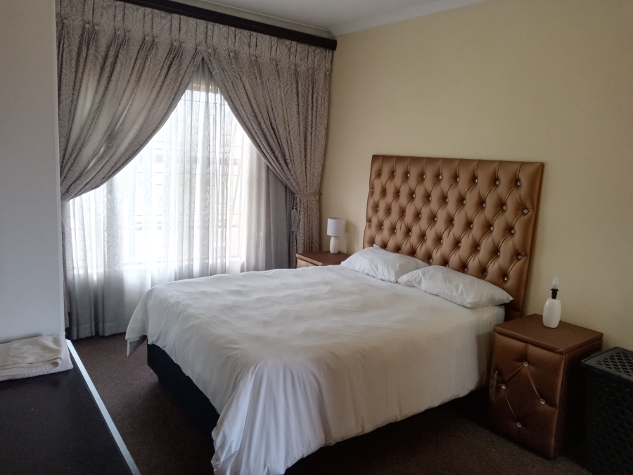 To Let 2 Bedroom Property for Rent in Sugar Bush Estate Gauteng