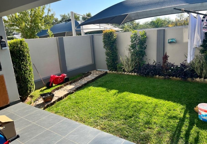 2 Bedroom Property for Sale in Honeydew Manor Gauteng