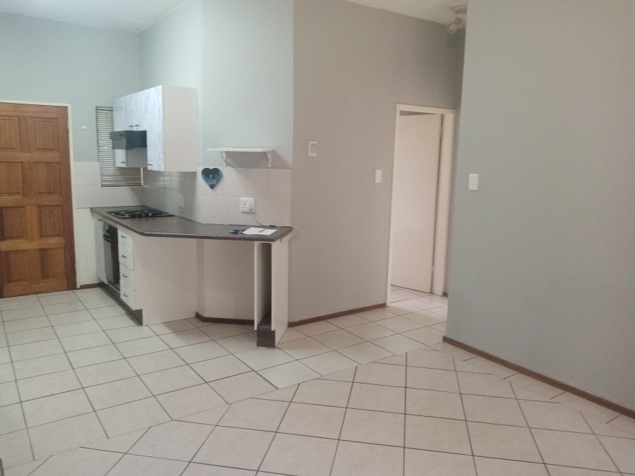 2 Bedroom Property for Sale in Roodekrans Gauteng