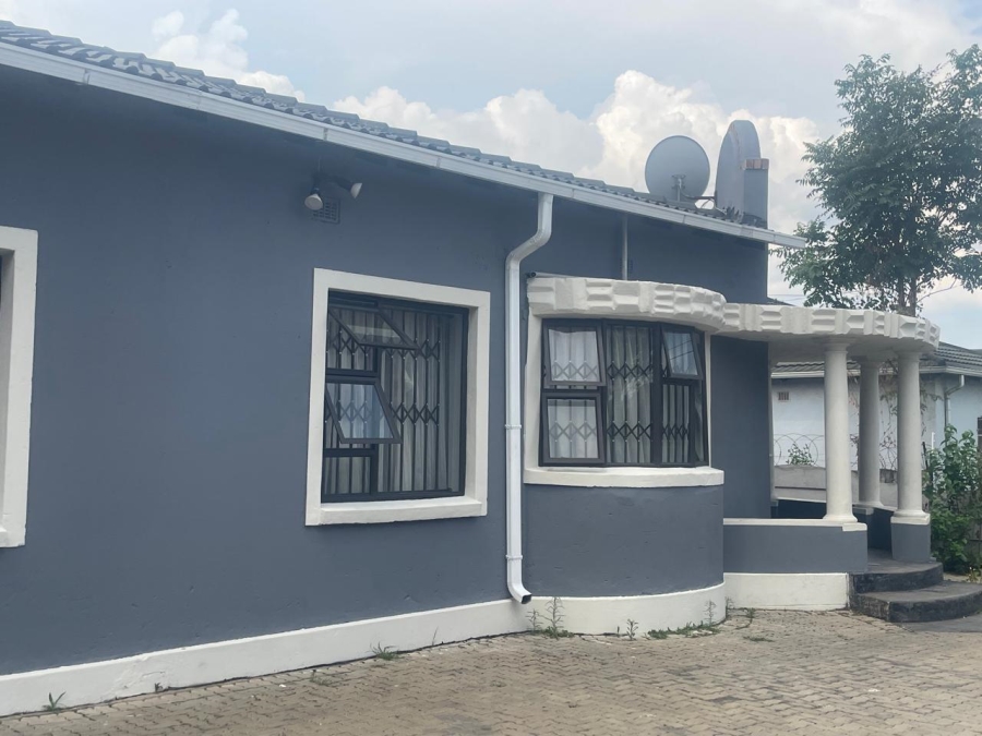 To Let 1 Bedroom Property for Rent in Delville Gauteng