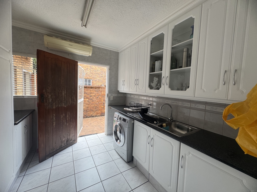 3 Bedroom Property for Sale in Beyers Park Gauteng