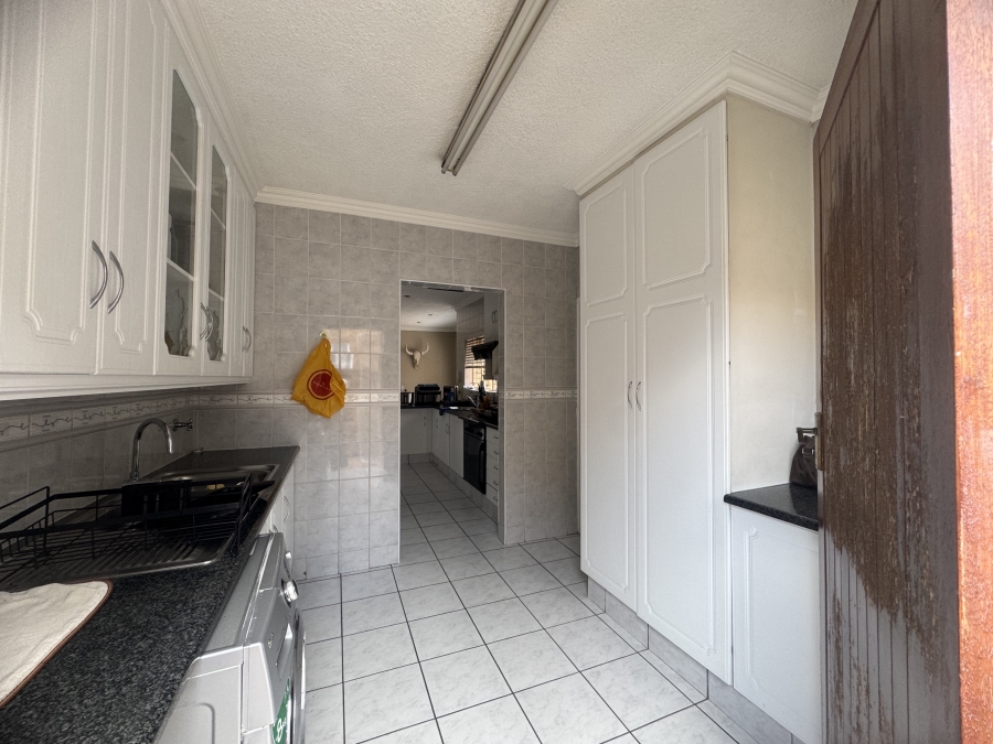 3 Bedroom Property for Sale in Beyers Park Gauteng