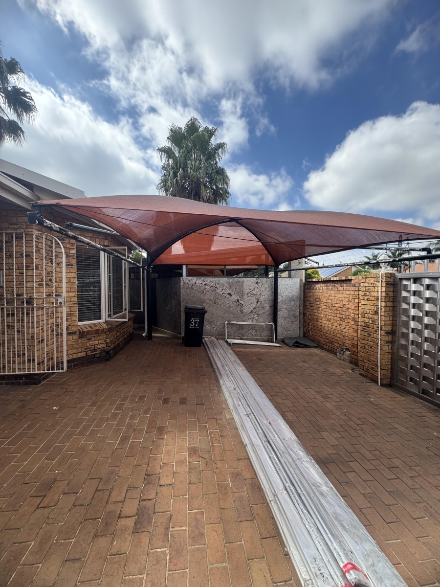 3 Bedroom Property for Sale in Beyers Park Gauteng