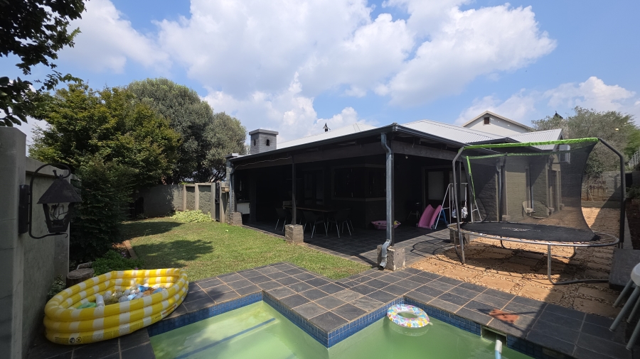 2 Bedroom Property for Sale in Eldo Lakes Estate Gauteng