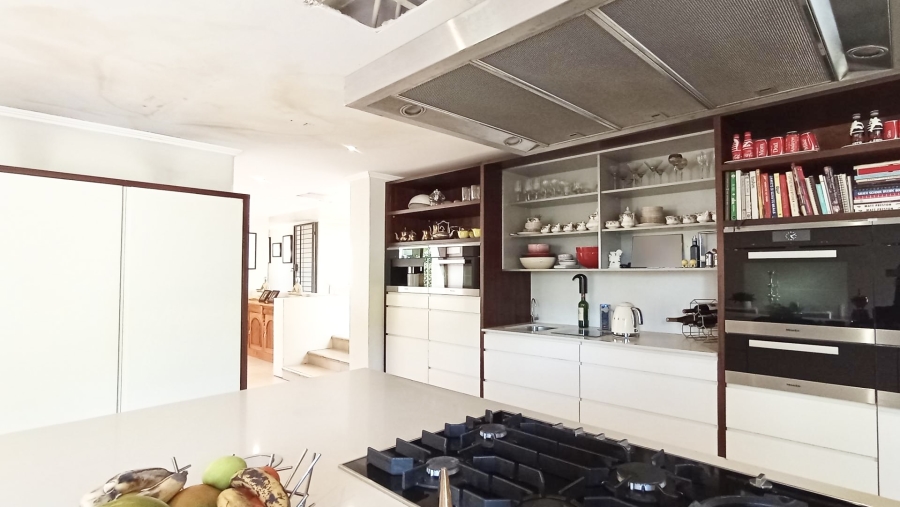 6 Bedroom Property for Sale in Morningside Gauteng