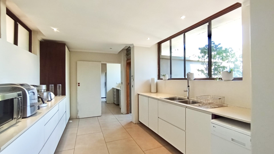 6 Bedroom Property for Sale in Morningside Gauteng