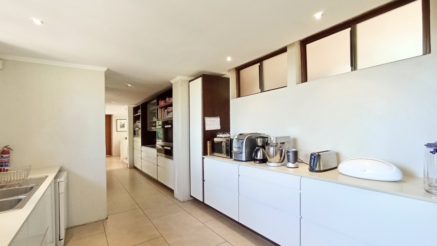 6 Bedroom Property for Sale in Morningside Gauteng