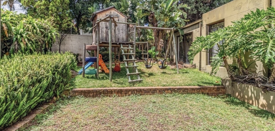 6 Bedroom Property for Sale in Morningside Gauteng