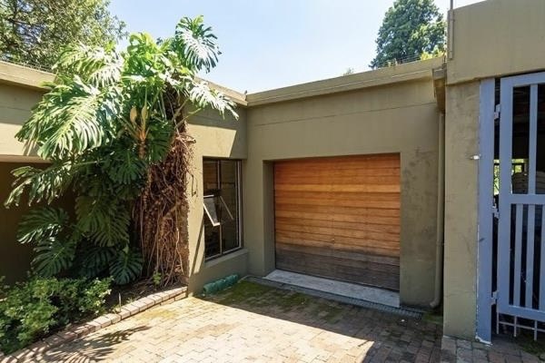 6 Bedroom Property for Sale in Morningside Gauteng