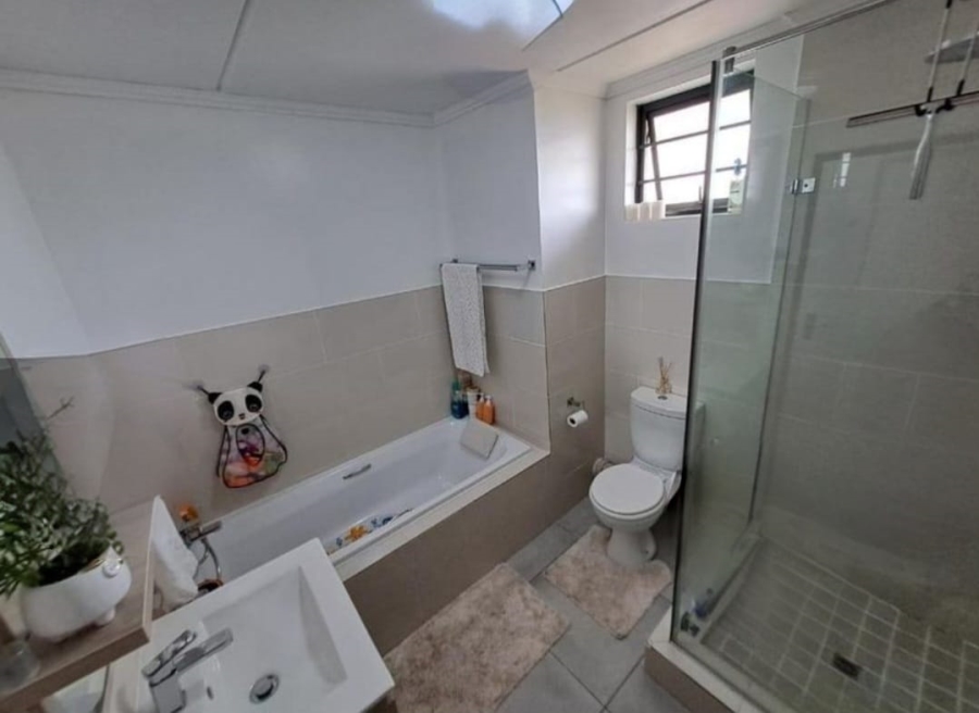 2 Bedroom Property for Sale in Amberfield Gauteng