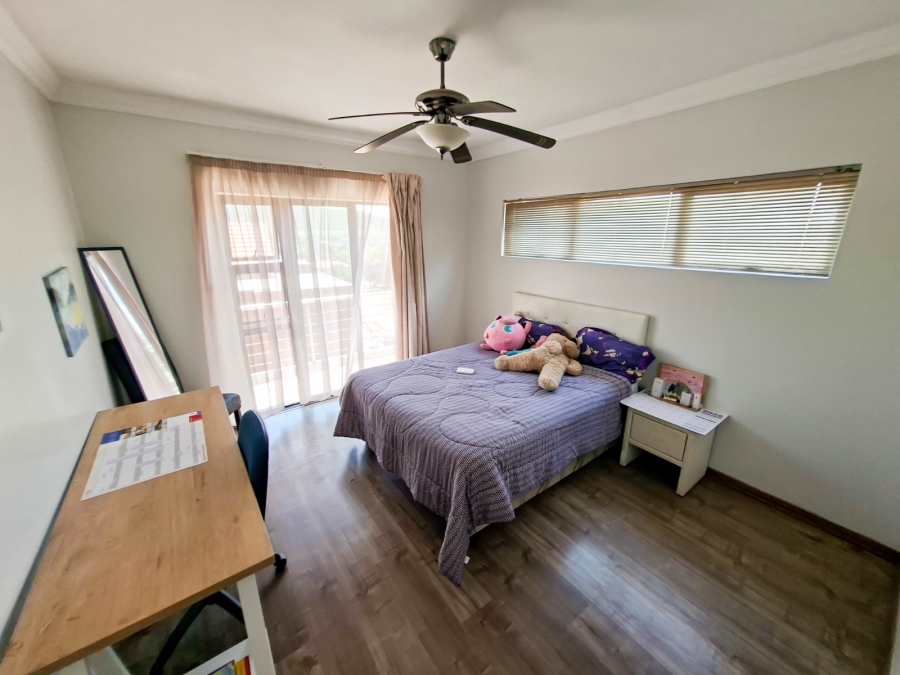 To Let 5 Bedroom Property for Rent in Eldo Ridge Estate Gauteng