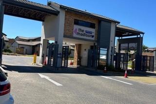 To Let 2 Bedroom Property for Rent in Amberfield Gauteng