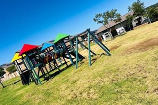 To Let 2 Bedroom Property for Rent in Amberfield Gauteng