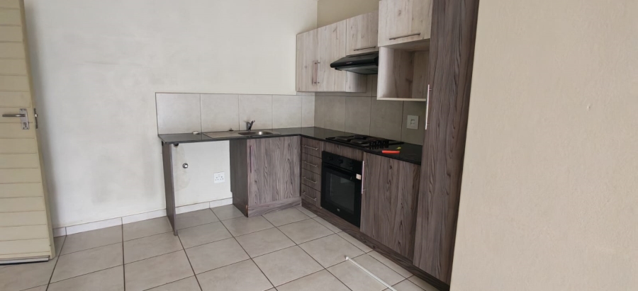 To Let 2 Bedroom Property for Rent in Norton Home Estate AH Gauteng