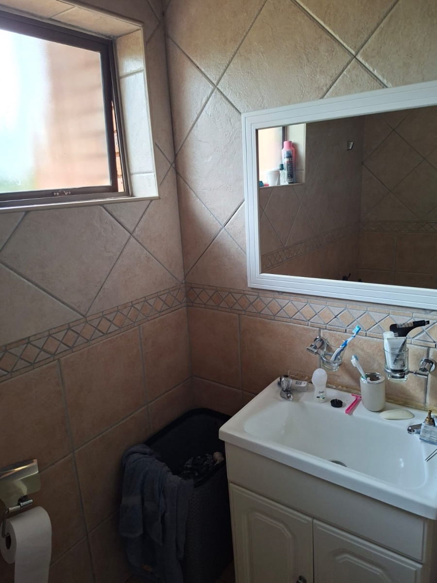 To Let 2 Bedroom Property for Rent in Eden Glen Gauteng