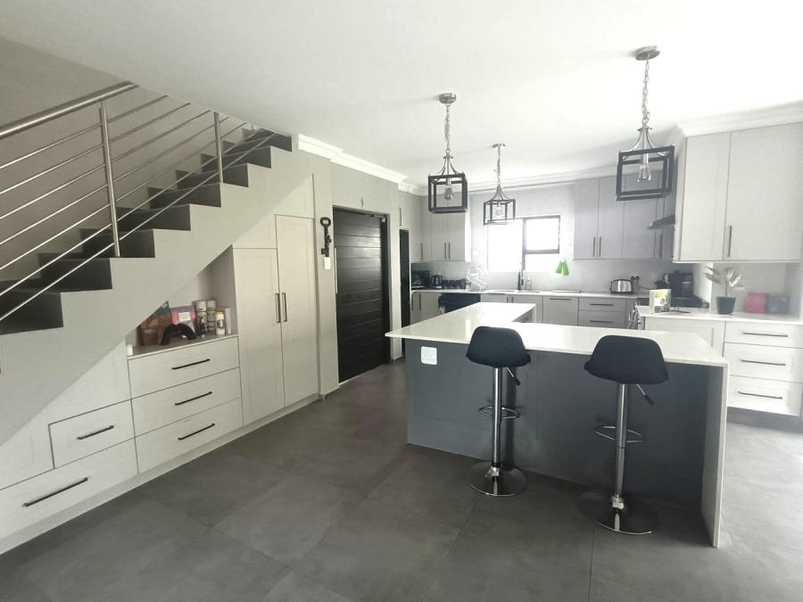 4 Bedroom Property for Sale in Rynfield Gauteng