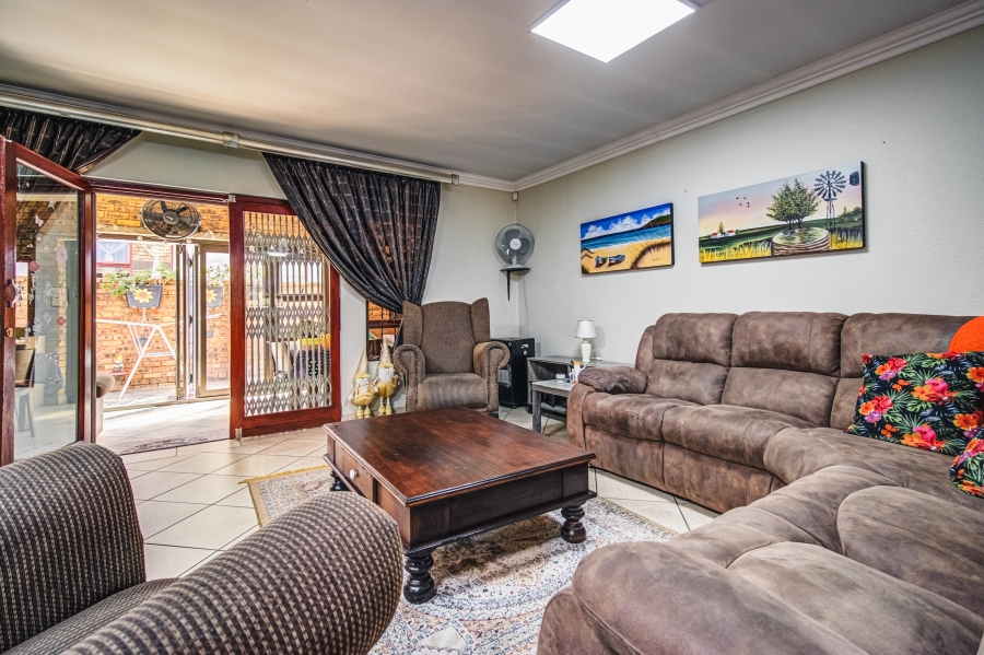 3 Bedroom Property for Sale in Bartlett Gauteng