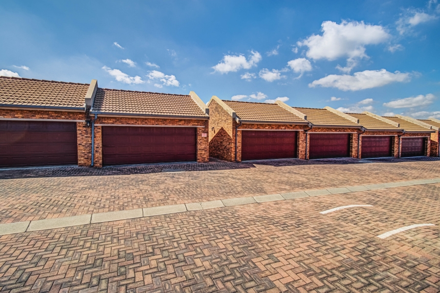 3 Bedroom Property for Sale in Bartlett Gauteng