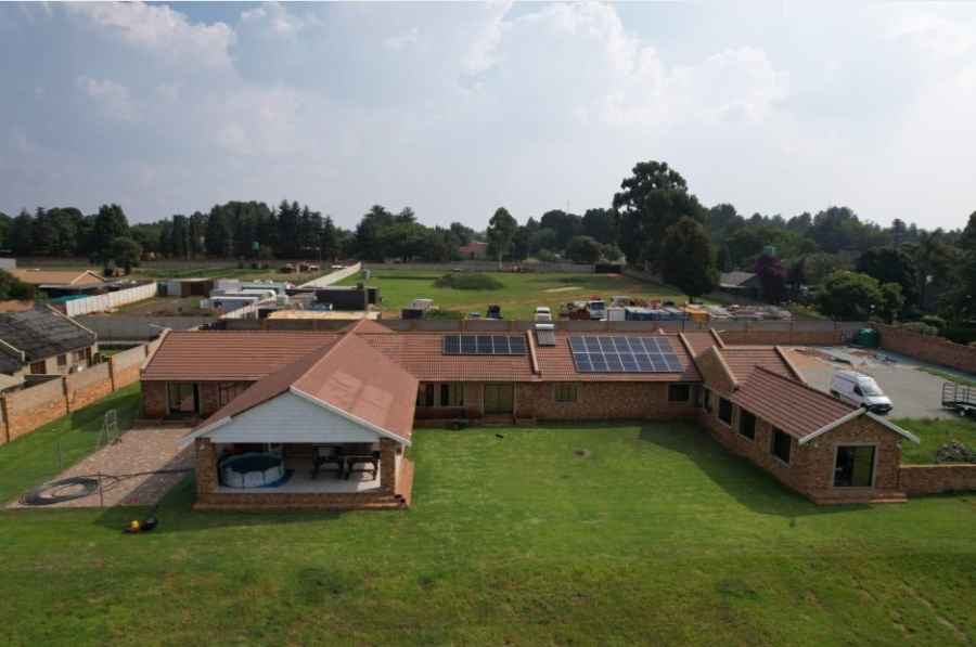 3 Bedroom Property for Sale in Bredell Gauteng