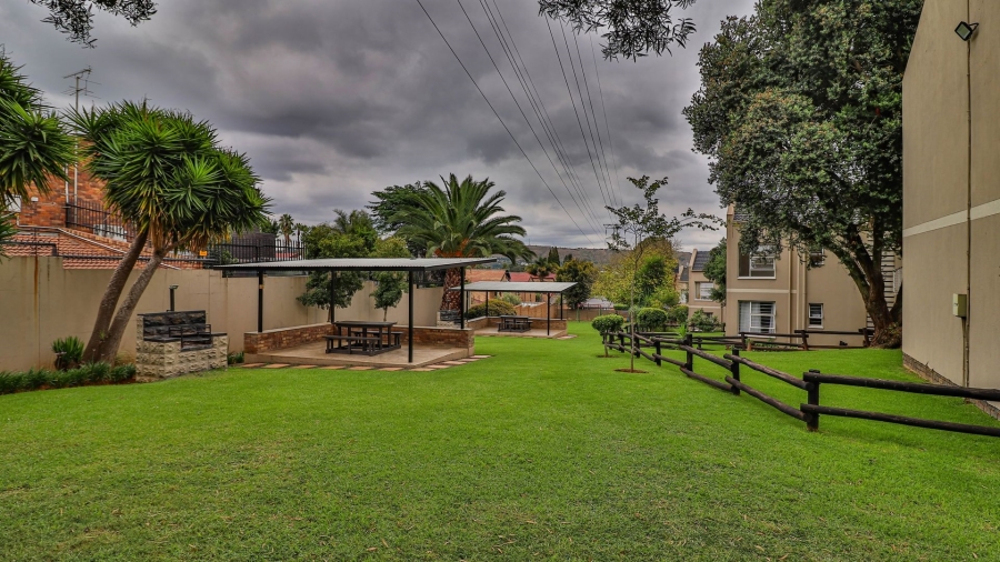 2 Bedroom Property for Sale in Bedford Gardens Gauteng