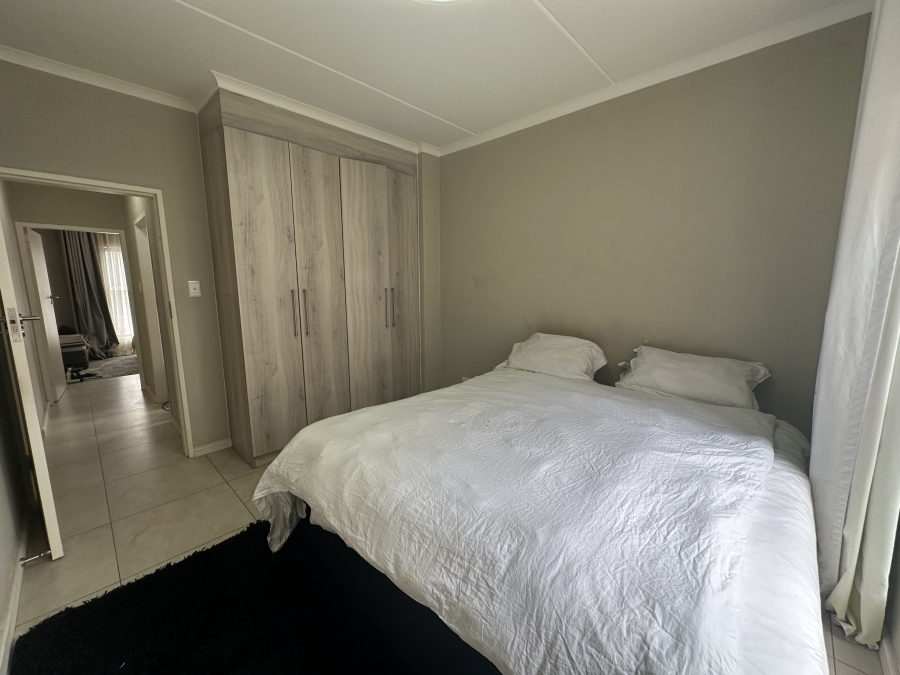 2 Bedroom Property for Sale in Noordhang Gauteng
