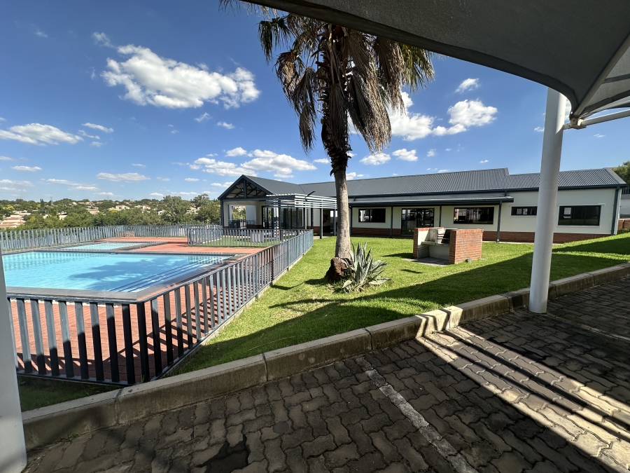 2 Bedroom Property for Sale in Noordhang Gauteng