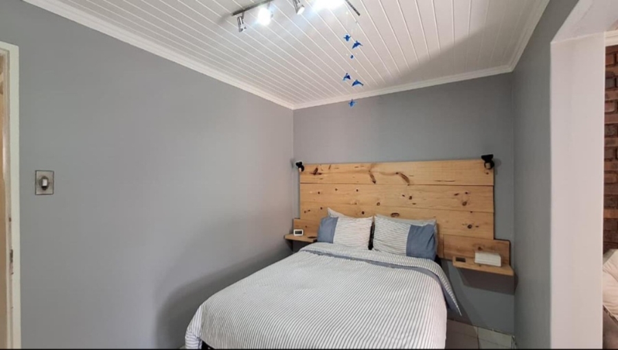 4 Bedroom Property for Sale in Glen Marais Gauteng