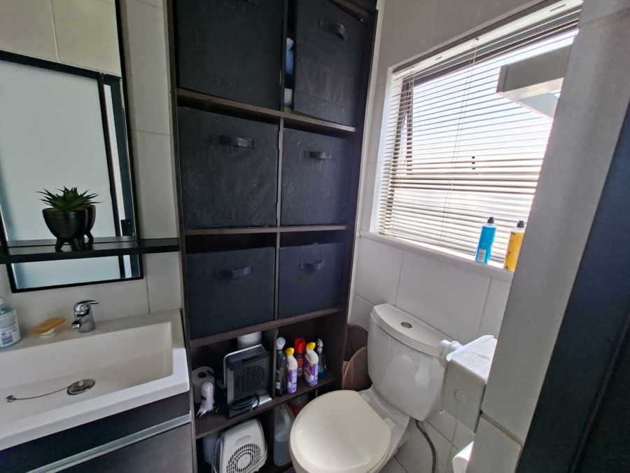 2 Bedroom Property for Sale in Modderfontein Gauteng