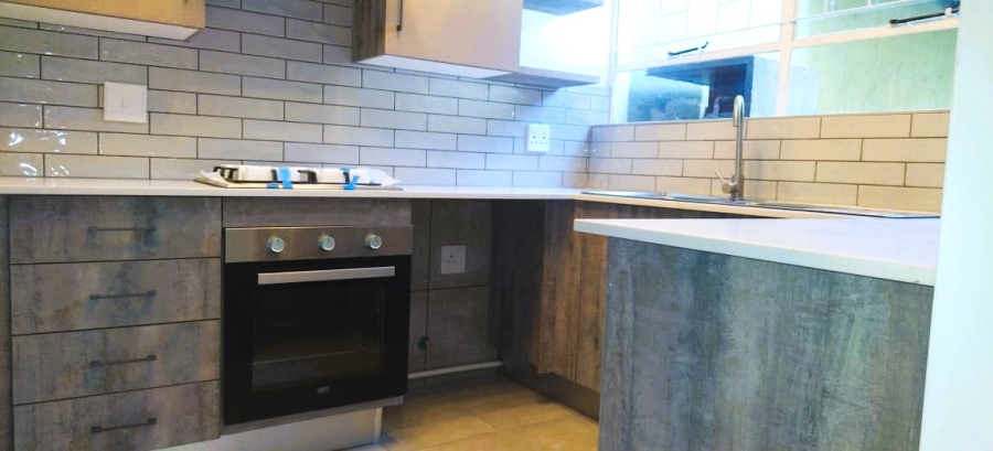 2 Bedroom Property for Sale in Farrarmere Gauteng