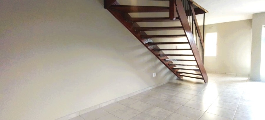 2 Bedroom Property for Sale in Farrarmere Gauteng