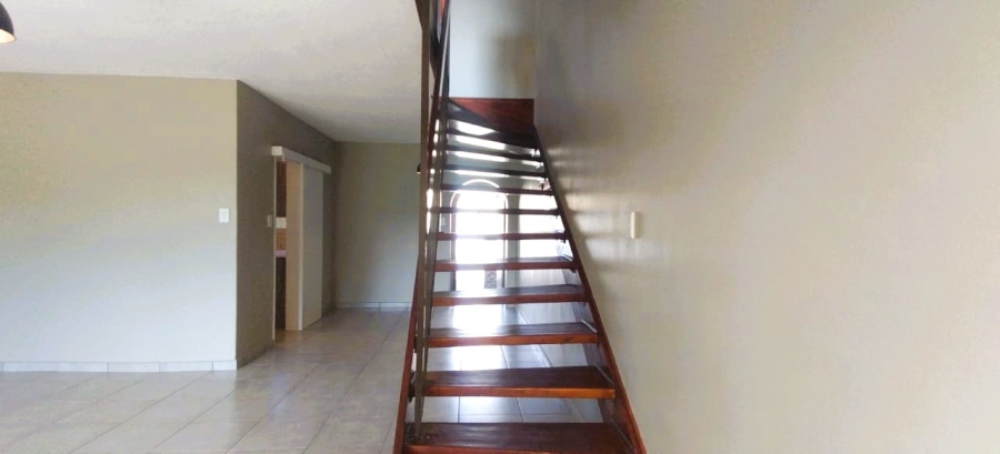 2 Bedroom Property for Sale in Farrarmere Gauteng