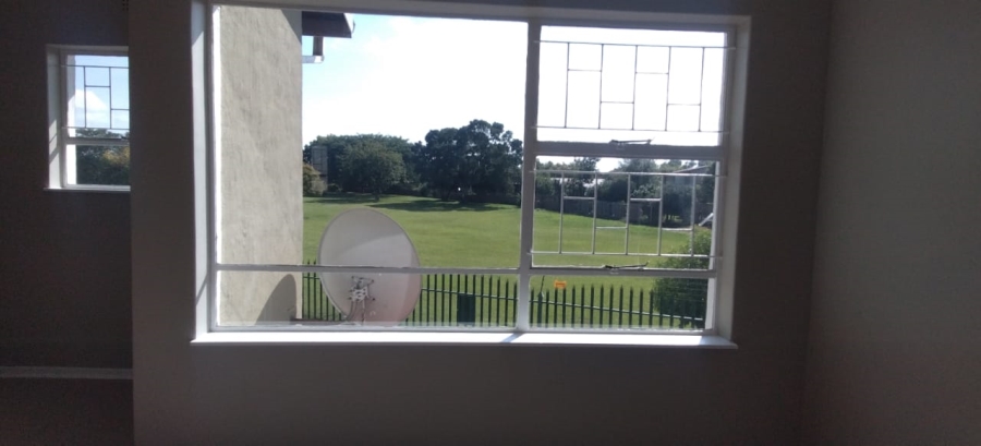 2 Bedroom Property for Sale in Farrarmere Gauteng