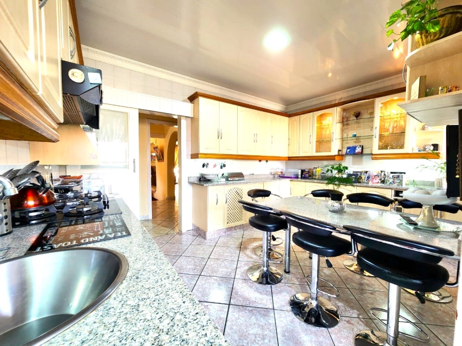 4 Bedroom Property for Sale in Winchester Hills Gauteng