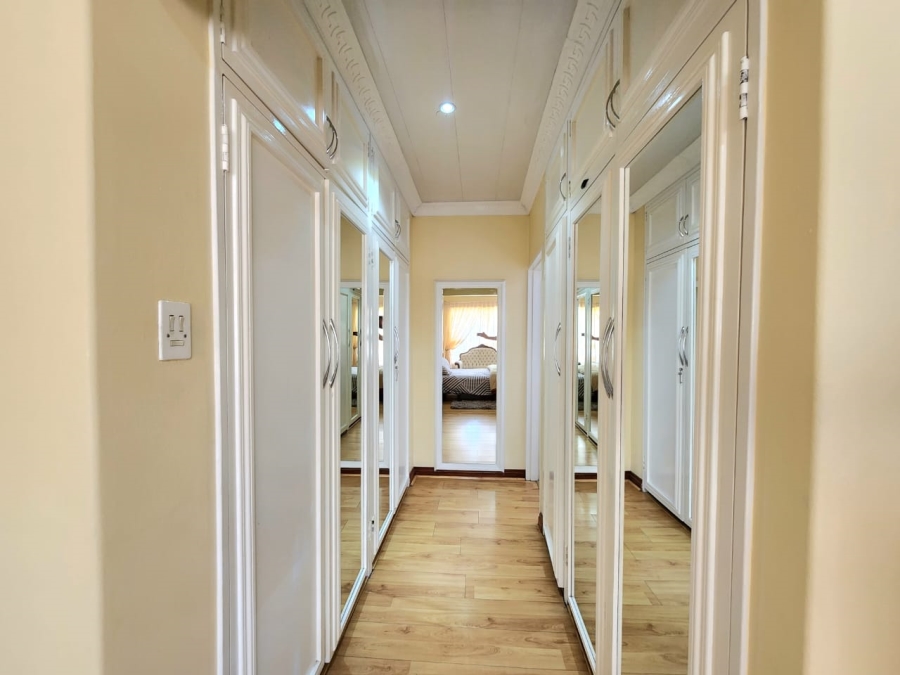 4 Bedroom Property for Sale in Winchester Hills Gauteng