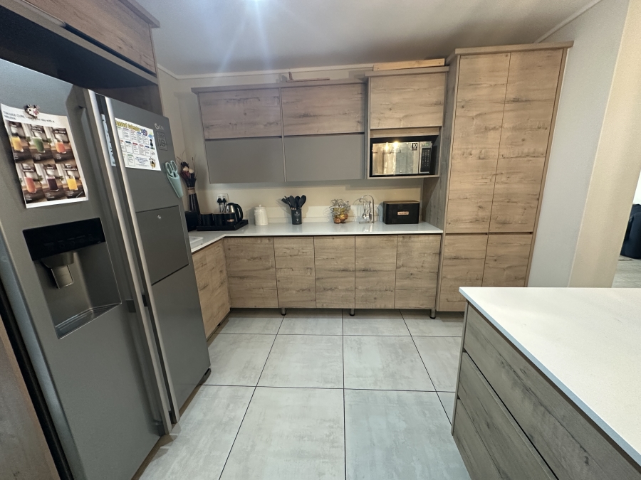 5 Bedroom Property for Sale in North Riding Gauteng