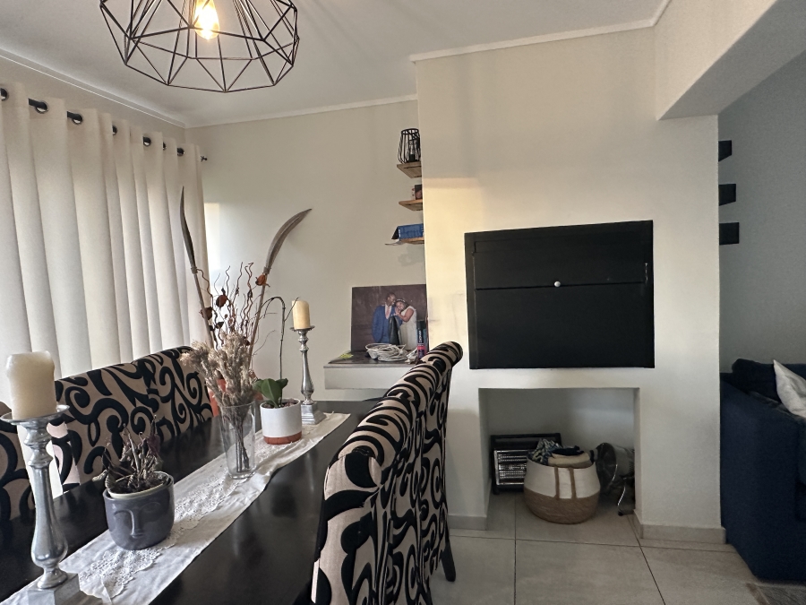 5 Bedroom Property for Sale in North Riding Gauteng