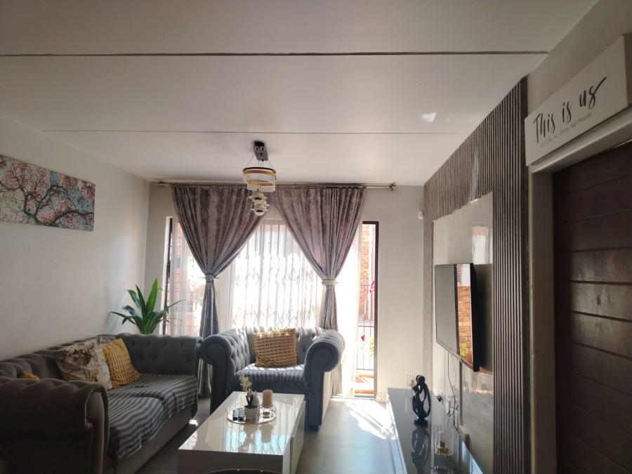To Let 3 Bedroom Property for Rent in Denneoord Gauteng