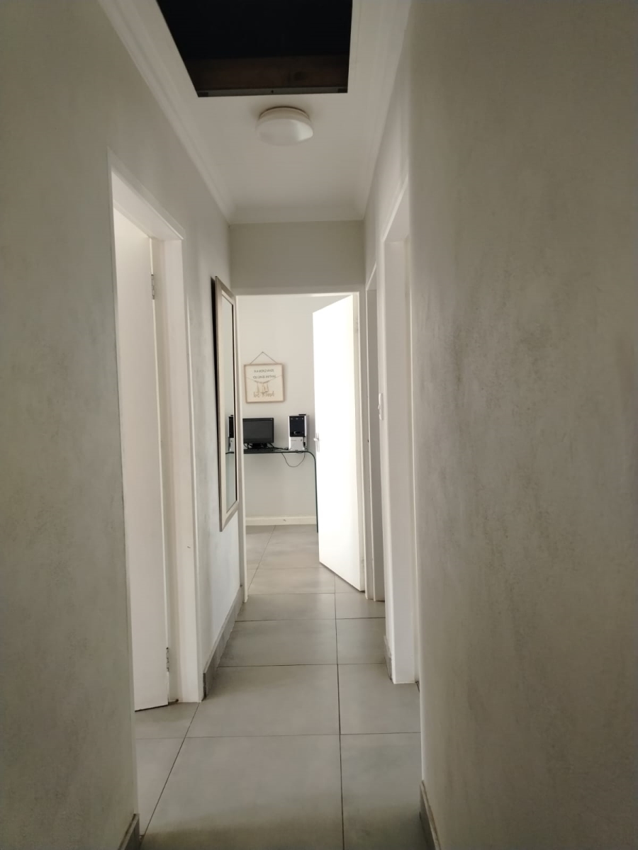 To Let 3 Bedroom Property for Rent in Denneoord Gauteng
