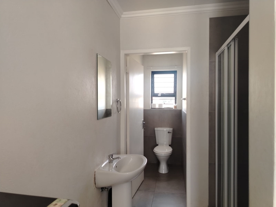 To Let 3 Bedroom Property for Rent in Denneoord Gauteng
