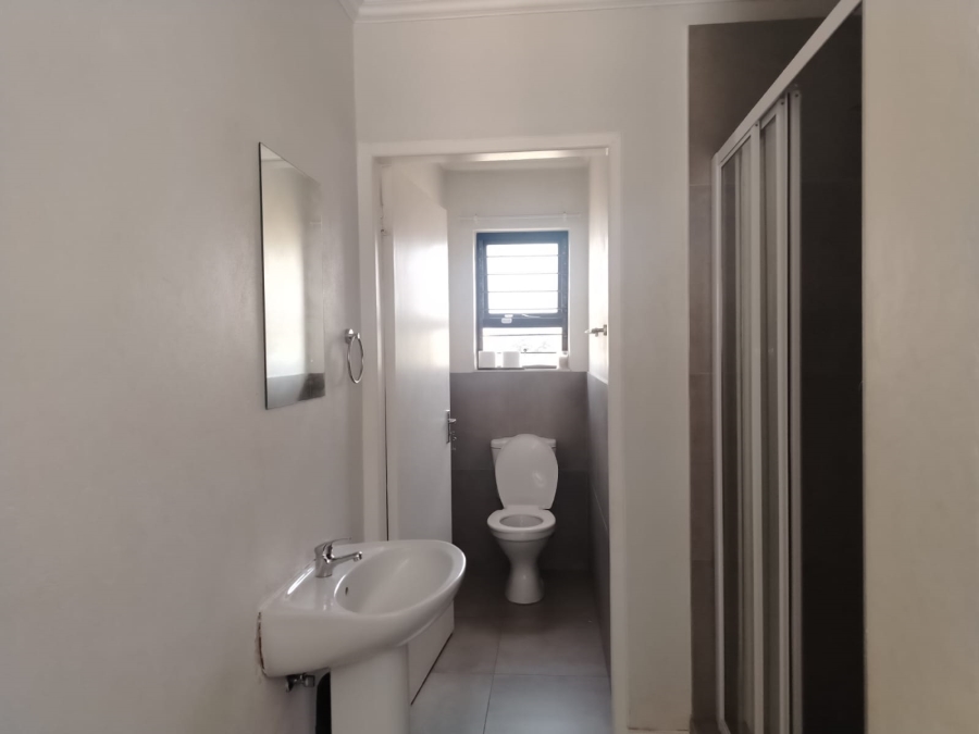 To Let 3 Bedroom Property for Rent in Denneoord Gauteng