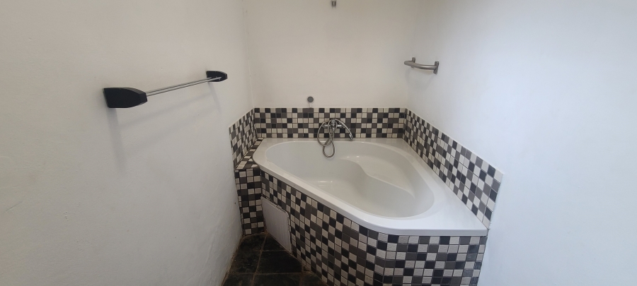 4 Bedroom Property for Sale in Edendale Gauteng