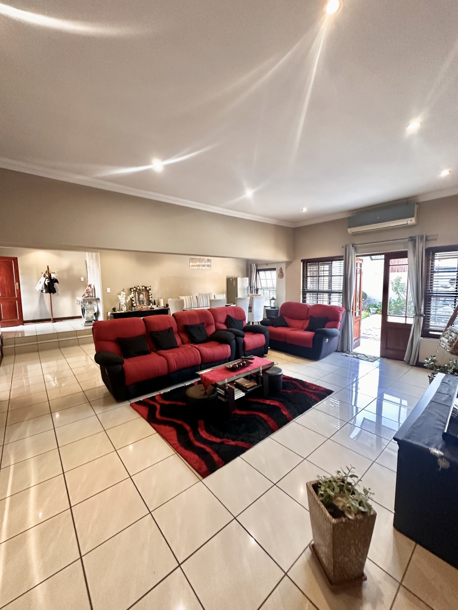 3 Bedroom Property for Sale in Willaway Gauteng