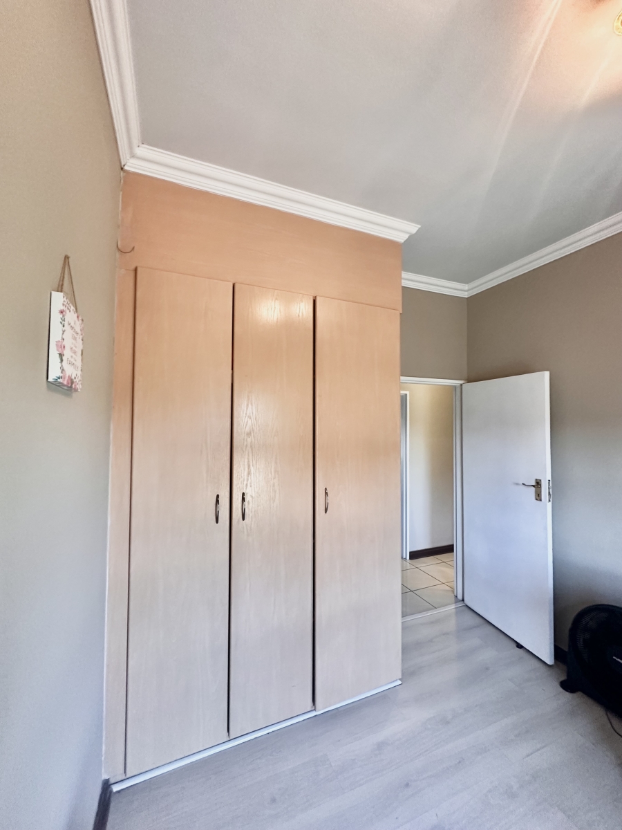 3 Bedroom Property for Sale in Willaway Gauteng