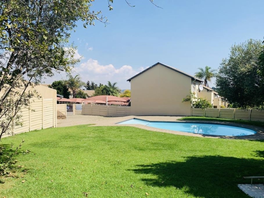 2 Bedroom Property for Sale in Vorna Valley Gauteng