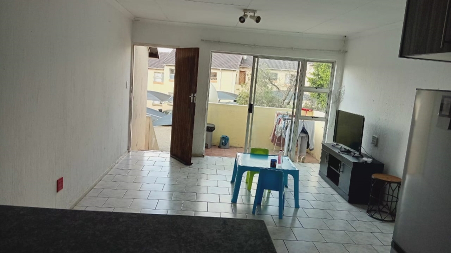 2 Bedroom Property for Sale in Vorna Valley Gauteng