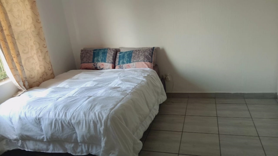 2 Bedroom Property for Sale in Vorna Valley Gauteng