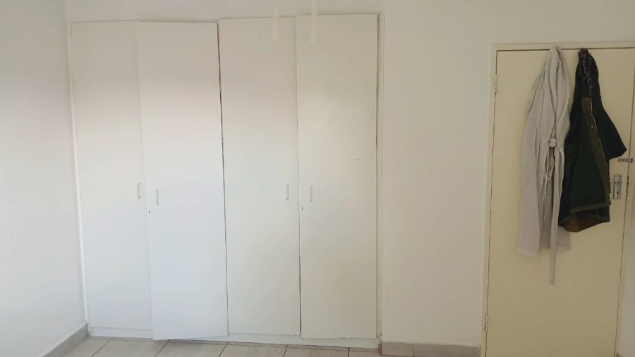 2 Bedroom Property for Sale in Vorna Valley Gauteng